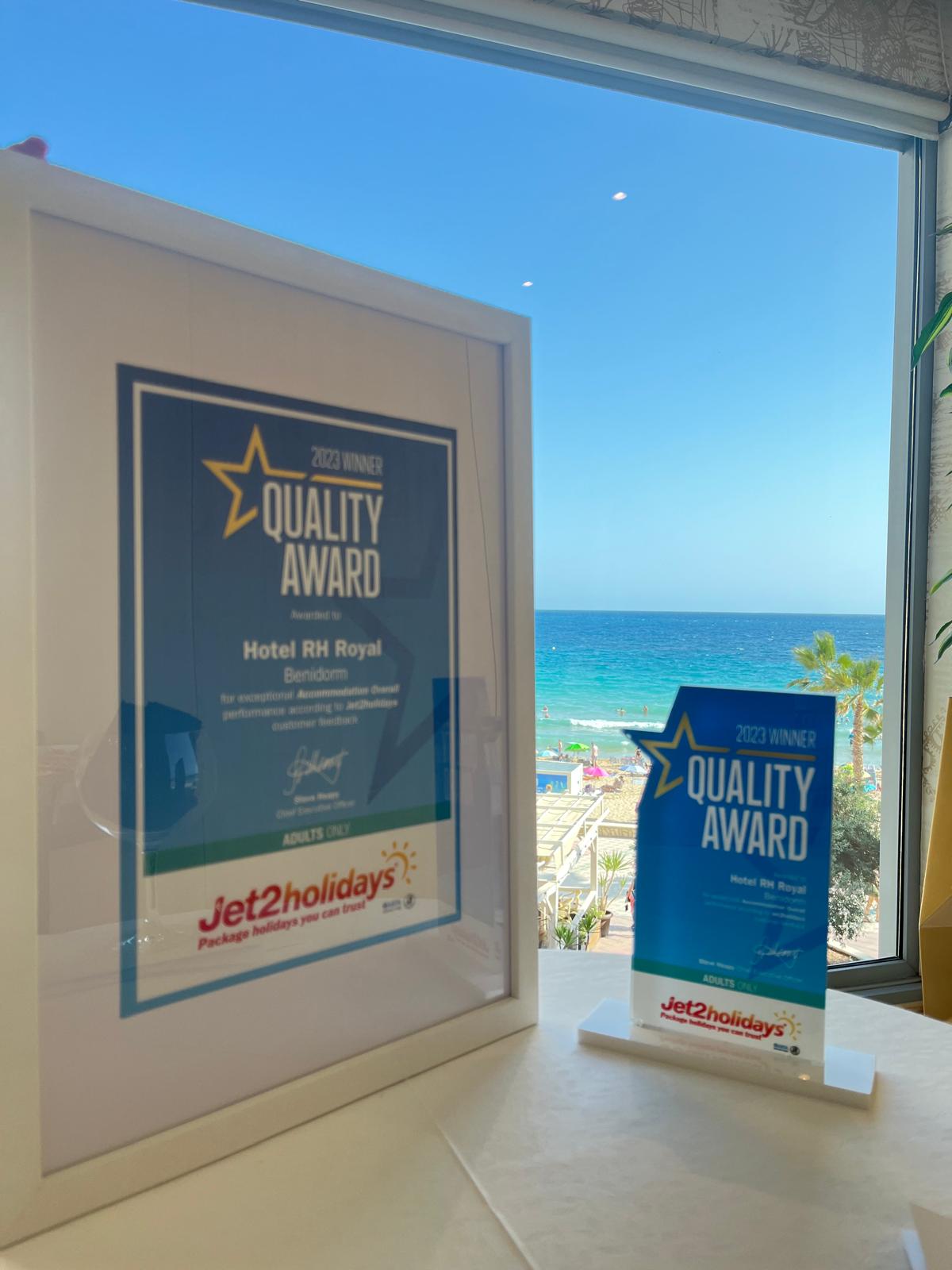 JET2HOLIDAYS PREMIA AL HOTEL RH ROYAL COMO UNO DE LOS 9 MEJORES HOTELES DE LA COSTA BLANCA